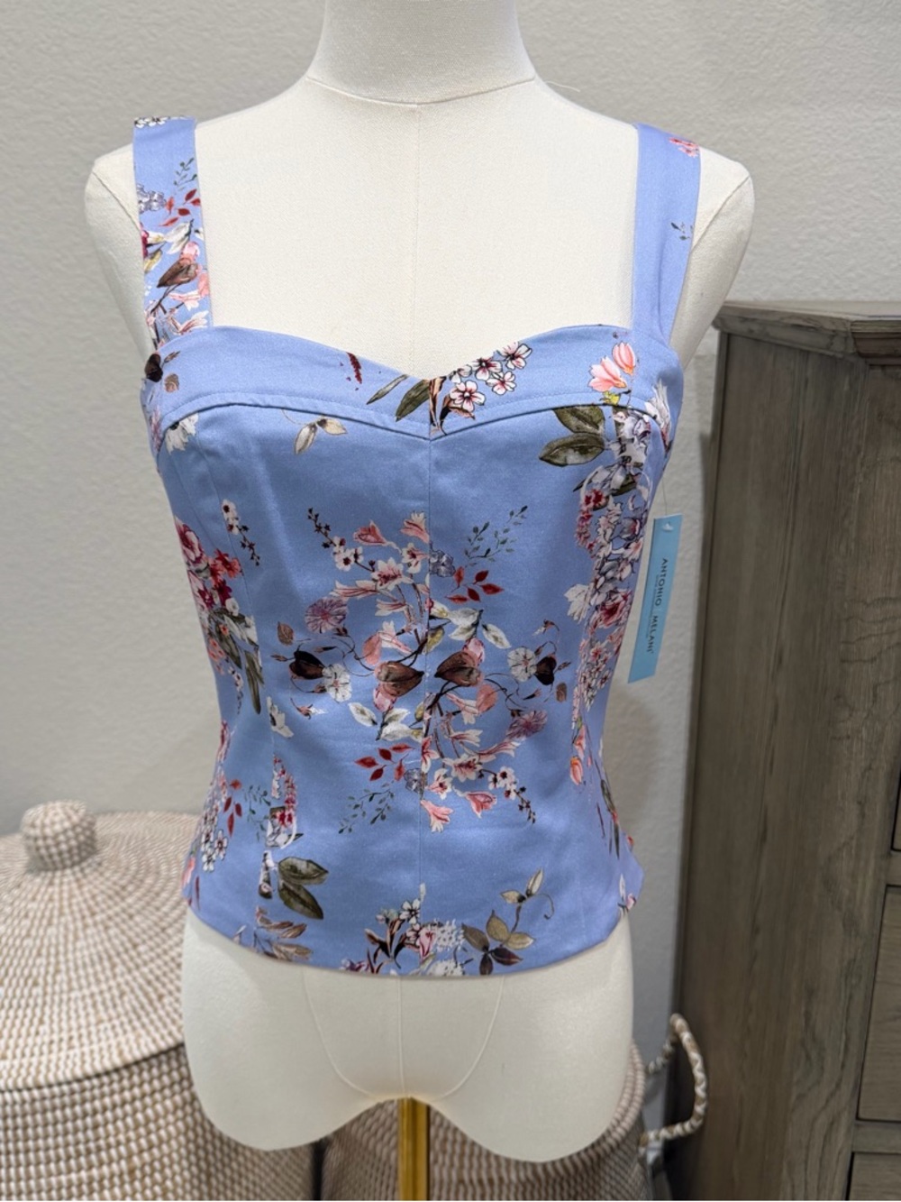 NWT Antonio Melani Women's Floral Print Top Size 2
